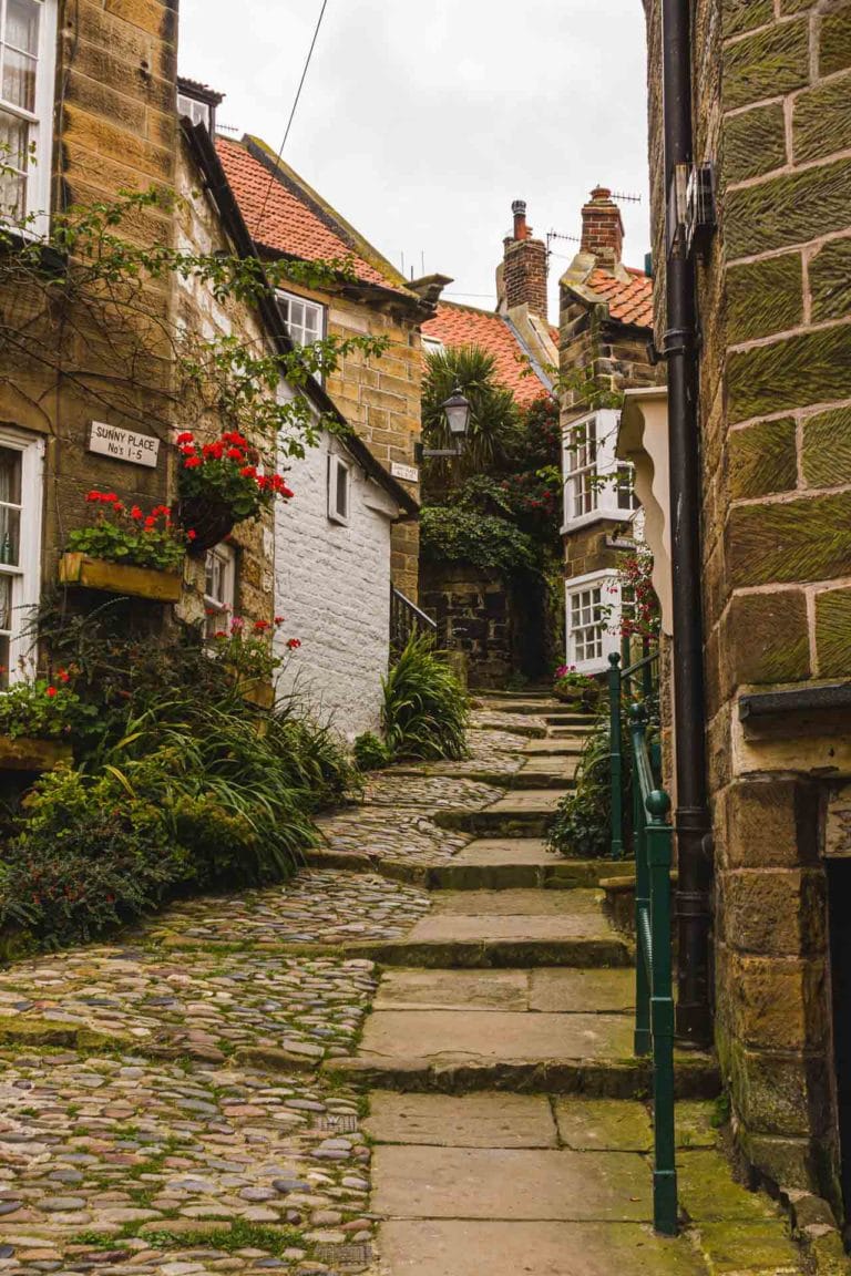 Robin Hoods Bay, North Yorkshire, self catering, selfcatering, ebberston, vale of pickering, york, malton, scarborough