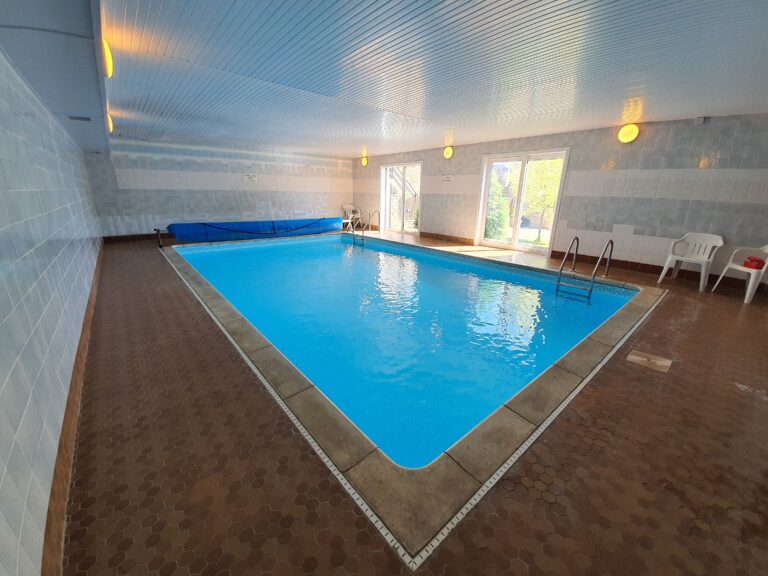 indoor heated pool, indoor heated swimming pool, cottage with pool, cottages with pool, swimming pool, cottages, north yorkshire, self catering