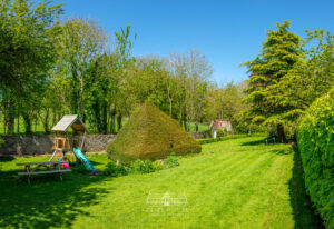flowers, cottages with gardens, spring, summer, dog friendly, cottages with grounds, 5 star, five star, luxury, cliff hosue, cliff farm, cliff house farm, self catering, den, play equipment, childrens play area